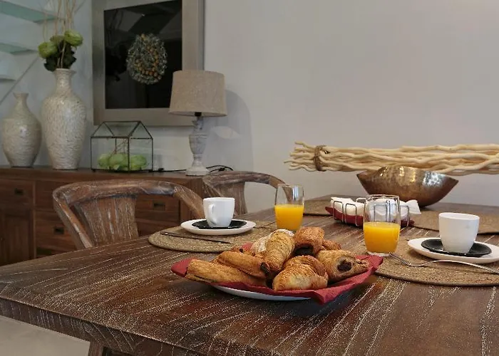 Marivent By Brava * بلاتجا ذارو